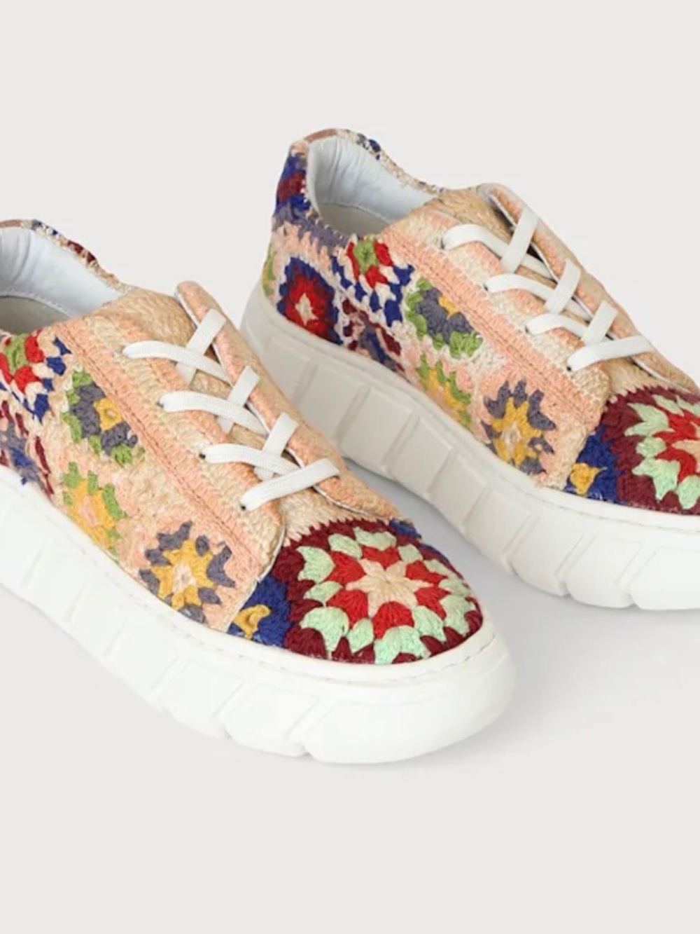 Free People Catch Me If You Can Multi Crochet Sneakers Women’s Size 39 EUC